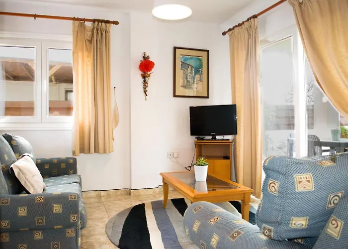 Merika Complex 1 Hou.32 Larnaca